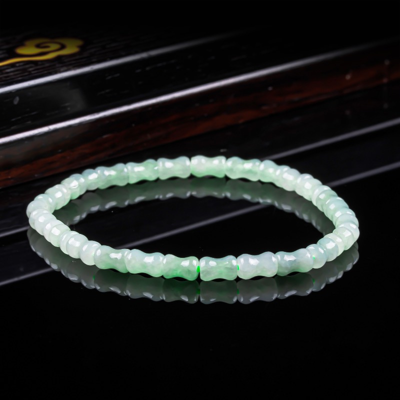 Jewelry & Watches Bench - Nuovo Bracciale e Collana in Giada