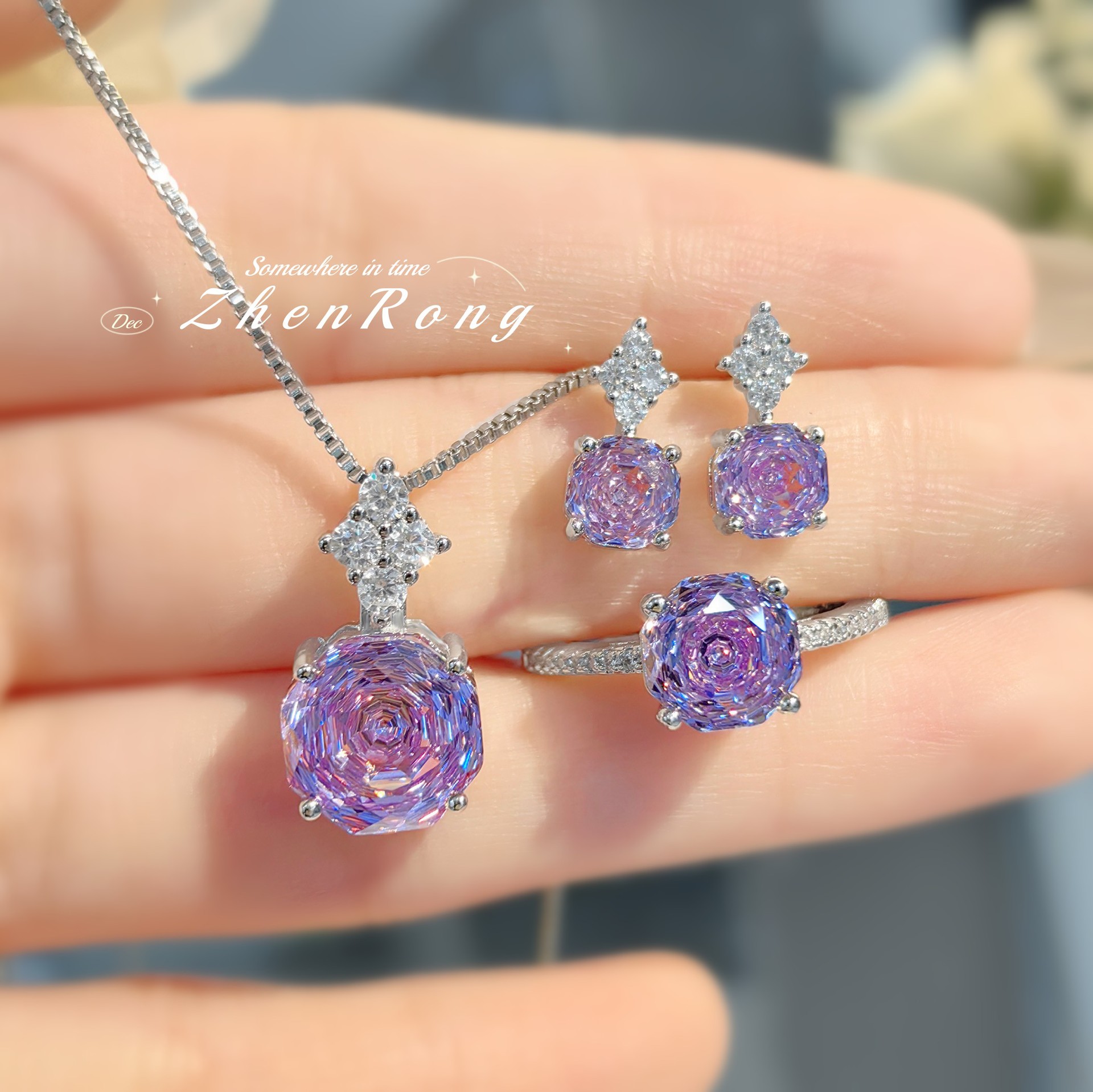 Set di Anello, Collana e Orecc - Diamond Stud Earrings recensione e prezzo