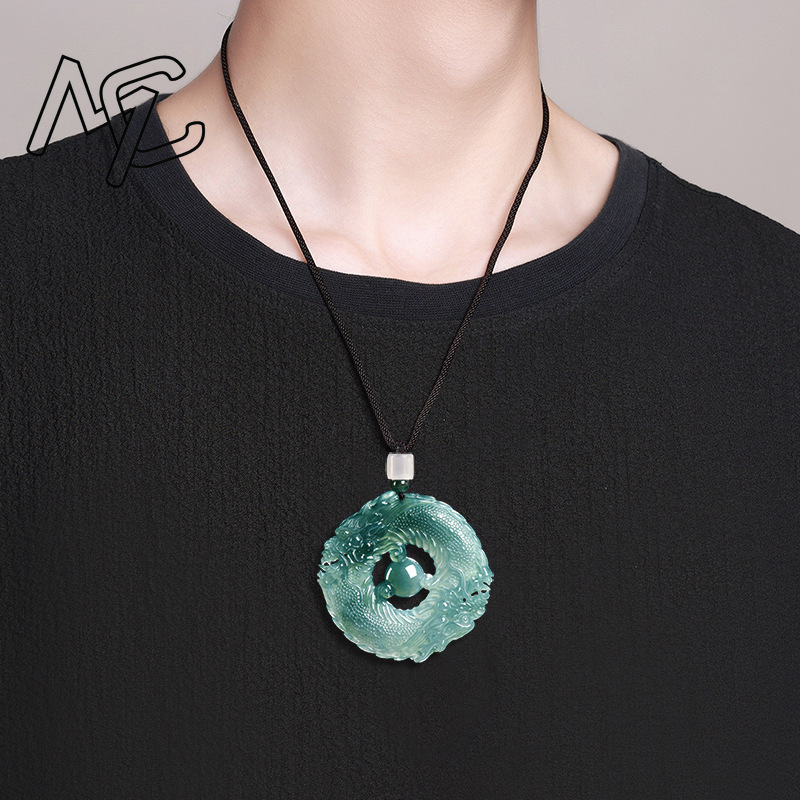 Collana con Pendente in Giada  - Jewelry & Watches Store recensione e prezzo