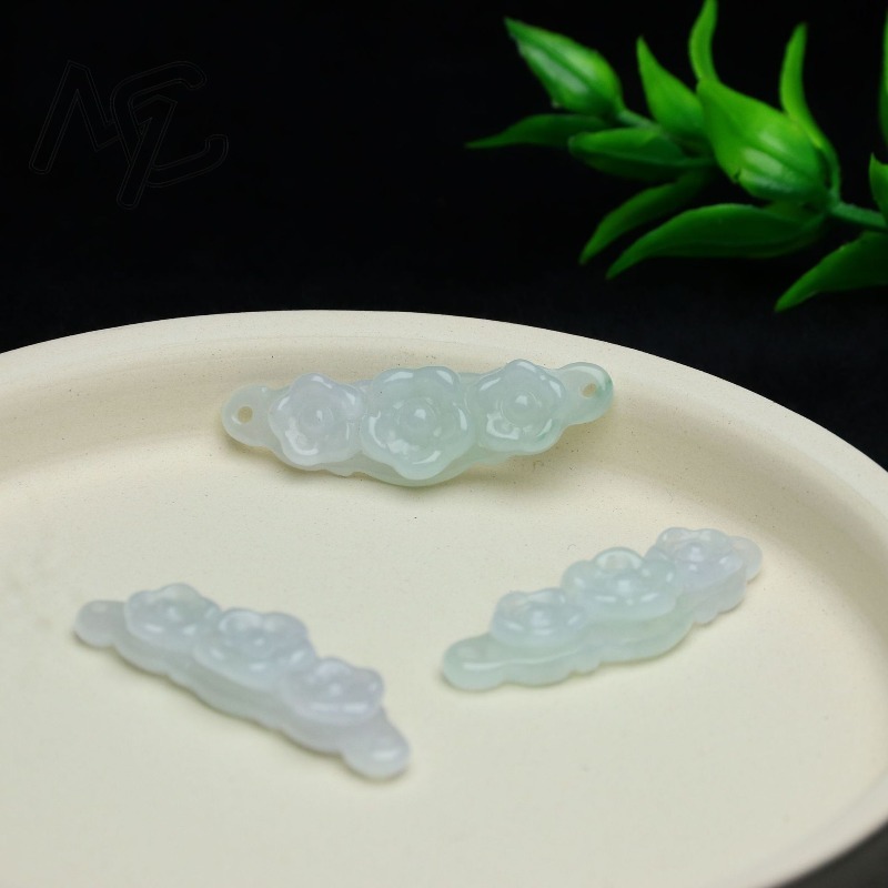 1 Pezzo Fiore in Giada Natural - Jewelry & Watches Store recensione e prezzo