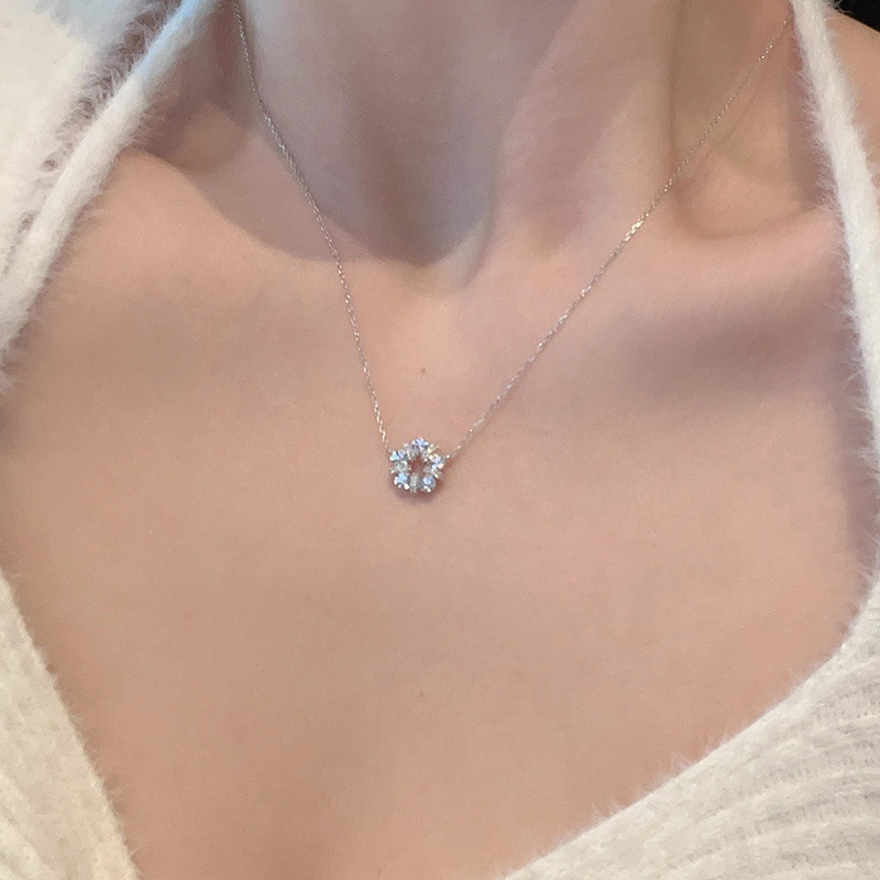 Collana con ciondolo fiore ghi - Crystal Choker Necklace recensione e prezzo