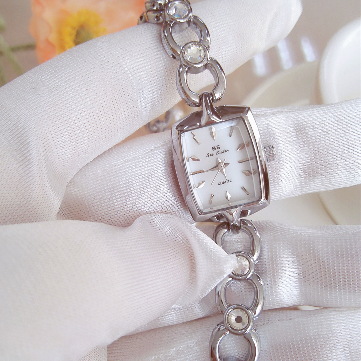 Orologio UTHAI da donna, marca - Jewelry And Watches Luxury Brand recensione e prezzo