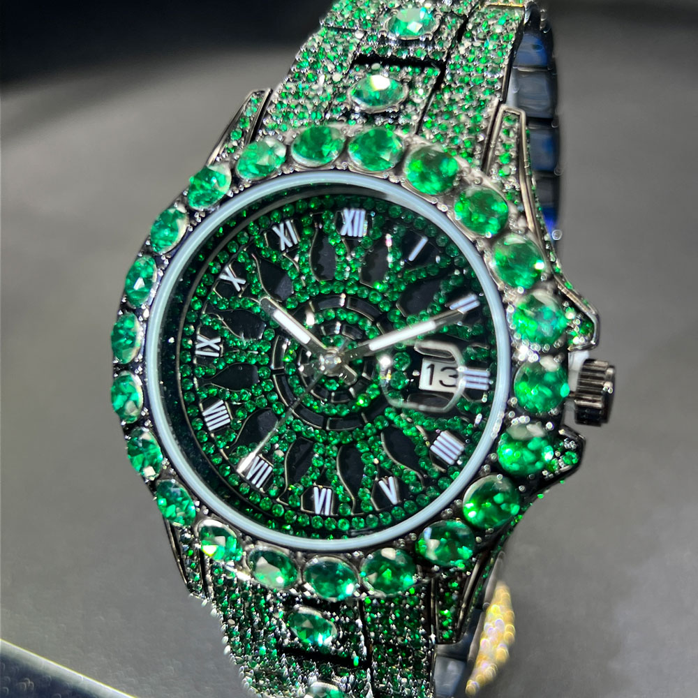 Orologio con diamanti verdi pe - Jewelry And Watches Luxury Brand recensione e prezzo