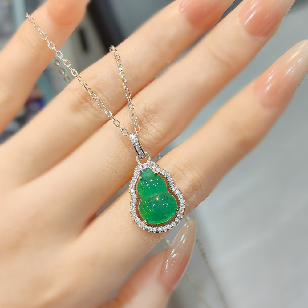 Collane con ciondolo zucca con - Crystal Choker Necklace recensione e prezzo