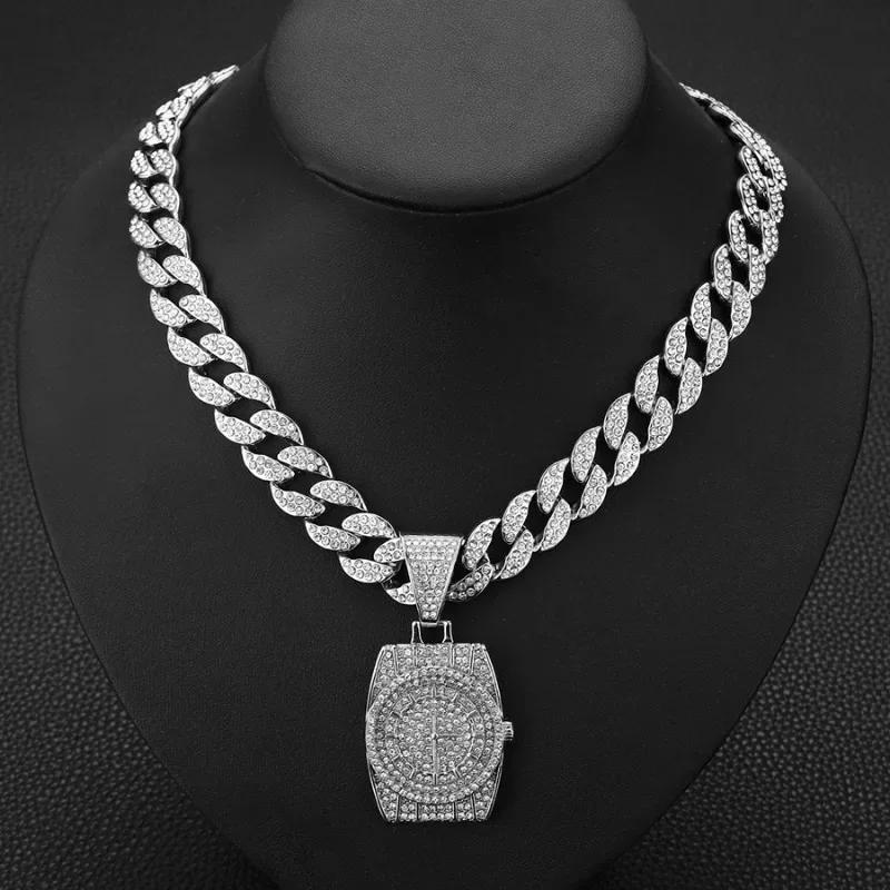 Collana girocollo unica in sti - Unique Jewelry Watches recensione e prezzo